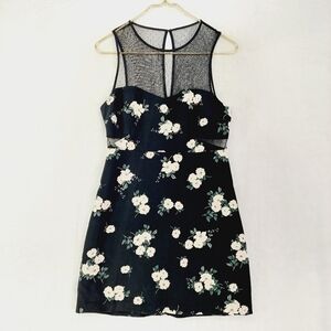 Express Floral Print With A Sweetheart Mesh Neckline Black Mini Dress P2158